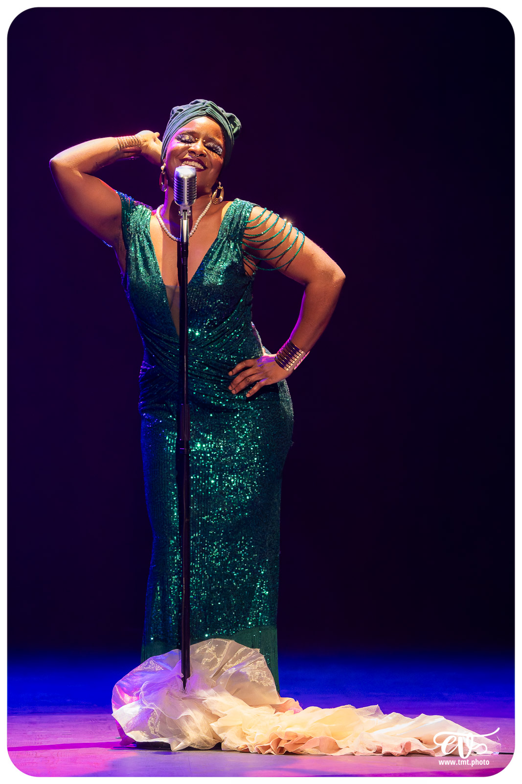 CABARET CANAILLE (LE BURLESQUE KLUB)